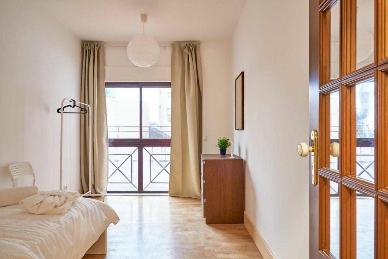 Campo Pequeno Avenida Hotel Lisboa Стая снимка